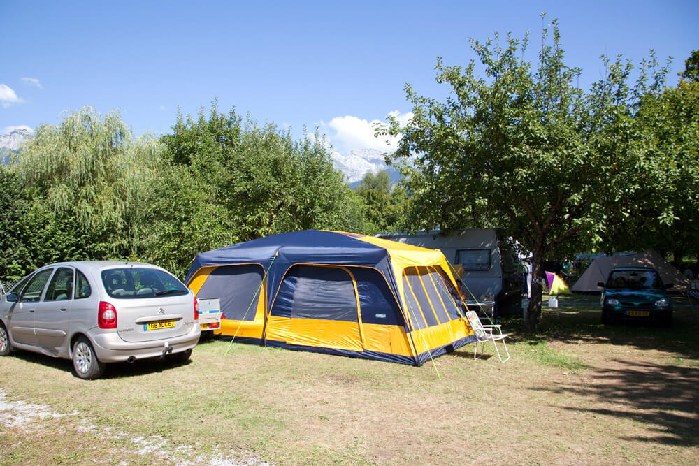 Location emplacement standard Lac Annecy